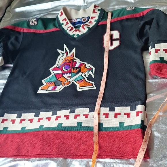 Boys XL CCM Black and Burgundy Hockey Jersey - Picture 13 of 15